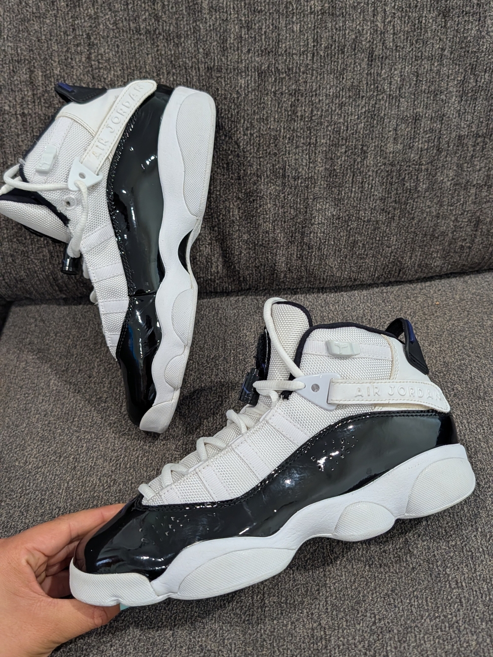 Jordan Retro White/Black with Blue Accents - Picture 8 of 10